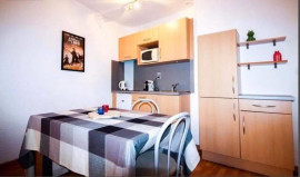 
                                                                                        Location
                                                                                         Beau studio meublé 26m² plein centre historique