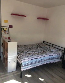 
                                                                                        Location
                                                                                         Beau studio meublé 26m² proche de la Vieille ville