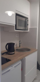 
                                                                                        Location
                                                                                         BEAU STUDIO MEUBLE 27,4 m² RUE JANIN