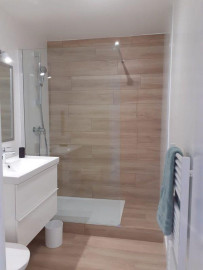 
                                                                                        Location
                                                                                         BEAU STUDIO MEUBLE 27,4 m² RUE JANIN