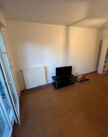 
                                                                                        Location
                                                                                         Beau studio meublé 27m² avec terrasse