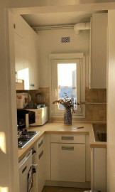 
                                                                                        Location
                                                                                         Beau studio meublé 28m² avec balcon