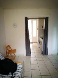 
                                                                                        Location
                                                                                         Beau studio meublé 28m² et rénové - Quartier Dalby