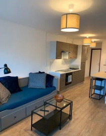 
                                                                                        Location
                                                                                         Beau studio meublé 28m² refait entièrement à neuf