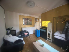 
                                                                                        Location
                                                                                         Beau studio meublé 30 m²
