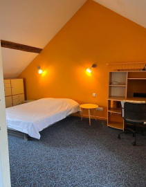 
                                                                                        Location
                                                                                         Beau studio meublé 30m²