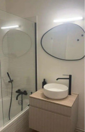 
                                                                                        Location
                                                                                         Beau studio meublé 30m²  7km douane de Thônex