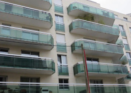 
                                                                                        Location
                                                                                         Beau studio meublé 30m² avec balcon