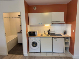 
                                                                                        Location
                                                                                         Beau studio meublé 30m² Bordeaux centre