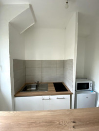 
                                                                                        Location
                                                                                         Beau studio meublé 30m² calme et tranquille