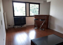 
                                                                                        Location
                                                                                         Beau studio meublé 31m² Caudéran au calme