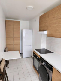 
                                                                                        Location
                                                                                         Beau studio meublé 32m²