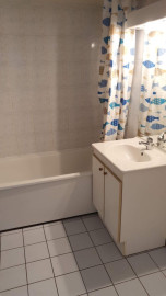 
                                                                                        Location
                                                                                         Beau studio meublé 32m²