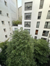 
                                                                                        Location
                                                                                         Beau studio meublé 32m² au calme sur jardin