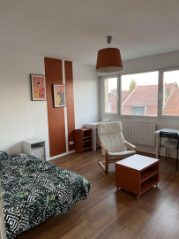 
                                                                                        Location
                                                                                         Beau studio meublé 33m² avec place de parking