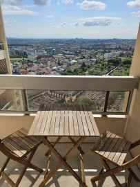 
                                                                                        Location
                                                                                         Beau studio meublé 36m²