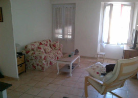 
                                                                                        Location
                                                                                         Beau studio meublé 36m² avec balcon calme lumineux
