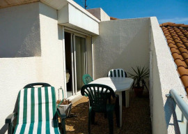 
                                                                                        Location
                                                                                         Beau studio meublé 38m² + terrasse 12m² vue mer