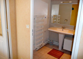 
                                                                                        Location
                                                                                         Beau studio meublé 38m² + terrasse 12m² vue mer