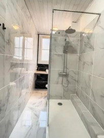 
                                                                                        Location
                                                                                         Beau studio meublé 42m² avec vue magnifique