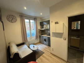 
                                                                                        Location
                                                                                         Beau studio meublé avec électricité