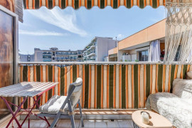 
                                                                                        Location
                                                                                         Beau studio meublé avec terrasse Bail mobilité