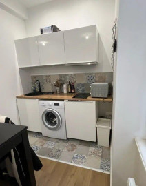 
                                                                                        Location
                                                                                         Beau studio meublé de 22m² lumineux et calme