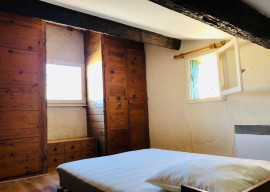 
                                                                                        Location
                                                                                         Beau studio meublé de 24m² très lumineux
