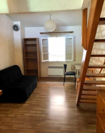 
                                                                                        Location
                                                                                         Beau studio meublé de 24m² très lumineux