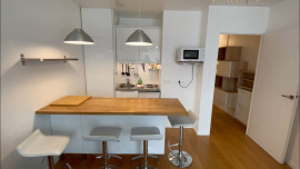 
                                                                                        Location
                                                                                         Beau studio meublé de 26 m2, Paris XVième
