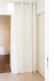 
                                                                                        Location
                                                                                         Beau studio meublé de 31m²