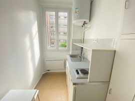 
                                                                                        Location
                                                                                         Beau studio meublé et refait à neuf 25 m² Neuilly