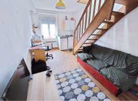 
                                                                                        Location
                                                                                         Beau studio meublé - Fac de Droit - 25m²