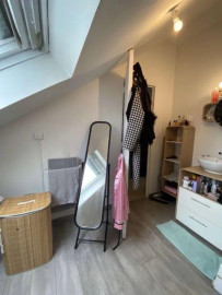 
                                                                                        Location
                                                                                         Beau studio meublé proche centre et fac