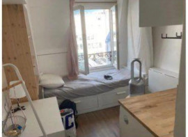
                                                                                        Location
                                                                                         Beau studio meublé rénové 10m²