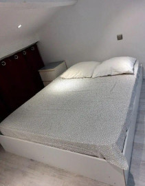 
                                                                                        Location
                                                                                         Beau studio meublé tout confort et fonctionnel