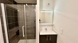 
                                                                                        Location
                                                                                         Beau studio neuf meublé lumineux