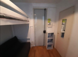 
                                                                                        Location
                                                                                         Beau studio près des transports et commerces
