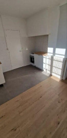
                                                                                        Location
                                                                                         Beau studio refait à neuf de 28m2 à la Garonnette