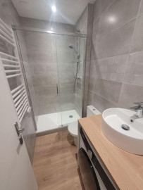 
                                                                                        Location
                                                                                         Beau studio rénové 17m² centre de Nantes