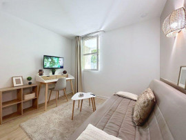 
                                                                                        Location
                                                                                         Beau studio rénové meublé 17m² Rives de Meurthe