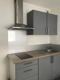 
                                                                                        Location
                                                                                         Beau T 2 de 44 m2 dans résidence récente