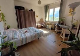 
                                                                                        Location
                                                                                         Beau T1 40m² lumineux et calme avec vue dégagée