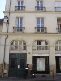 
                                                                                        Location
                                                                                         Beau T1 bis 28m² quartier Talensac