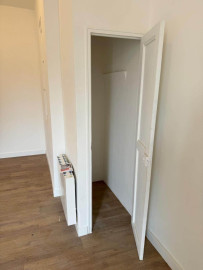 
                                                                                        Location
                                                                                         Beau T1 bis 35m² entièrement rénové avec goût