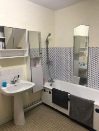 
                                                                                        Location
                                                                                         Beau T1 bis 44 m2 Angers hyper centre