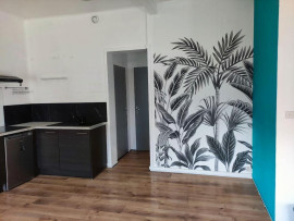 
                                                                                        Location
                                                                                         Beau T1 bis non meublé de 33 m²