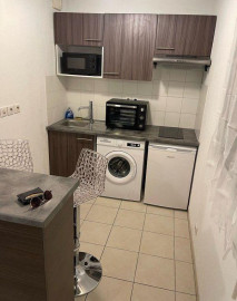 
                                                                                        Location
                                                                                         Beau T1 meublé 30m² + place de parking