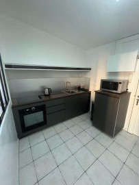 
                                                                                        Location
                                                                                         Beau T1bis meublé 41m² refait à neuf