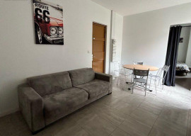 
                                                                                        Location
                                                                                         Beau T2 35m² entièrement meublé Grenoble Centre